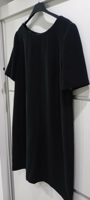 Czarna sukienka oversize