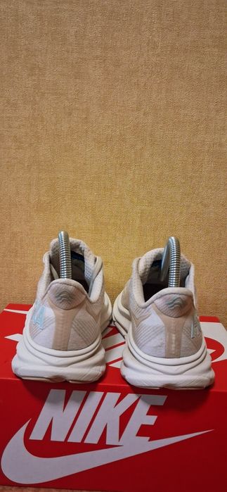 Кроссовки,кросівки Hoka розмір 37