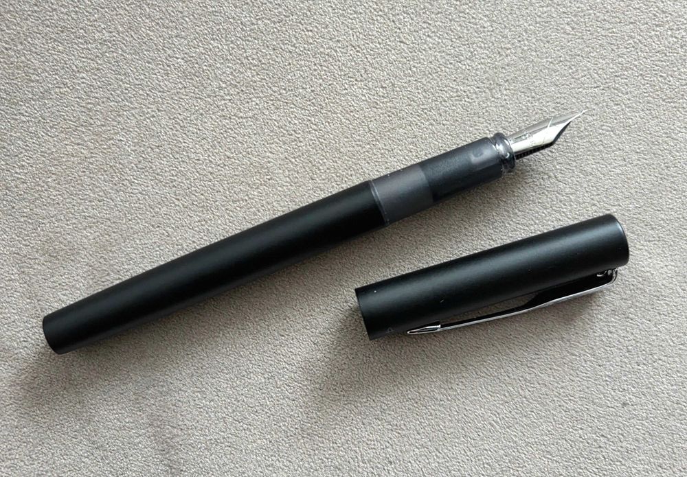 Pióro wieczne Parker Vector XL Black CT stalówka M / NOWE