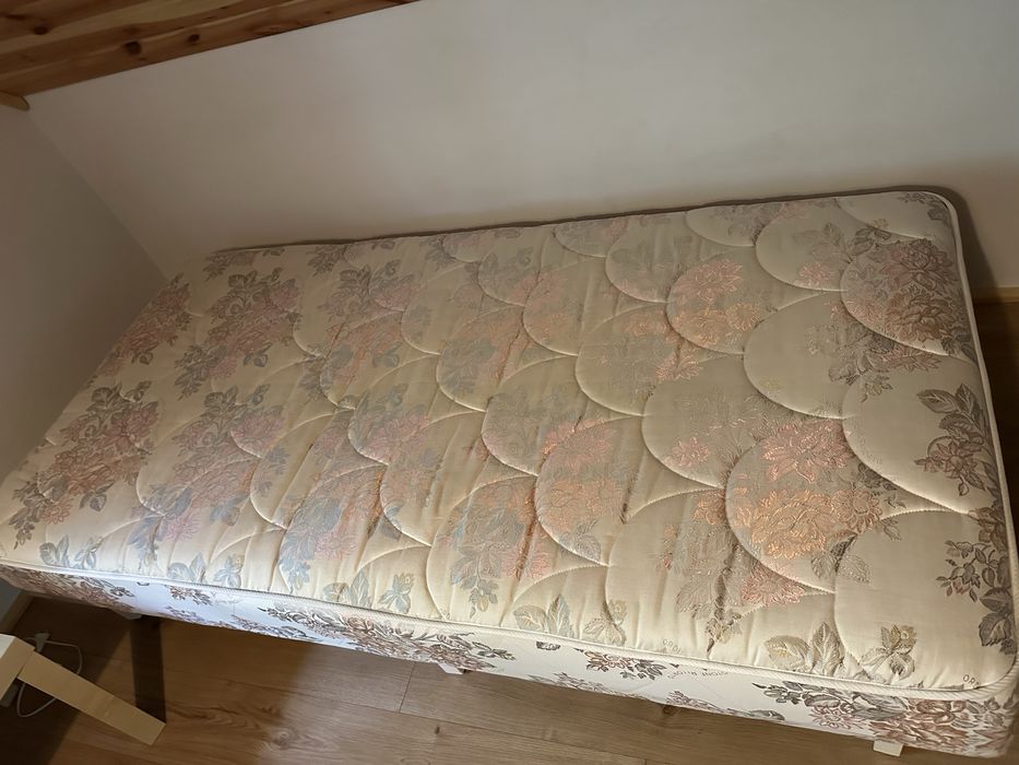 Tapczan stan bardzo dobry