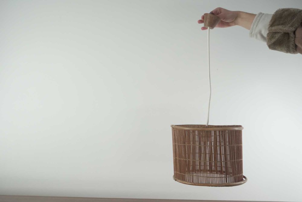 1 Candeeiro de Teto + 1 Candeeiro de Mesa64729838426115123