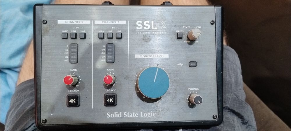 Zestaw studyjny: Interfejs SSL 2 + Mikrofon Sontronics STC-3X | OkazjaL