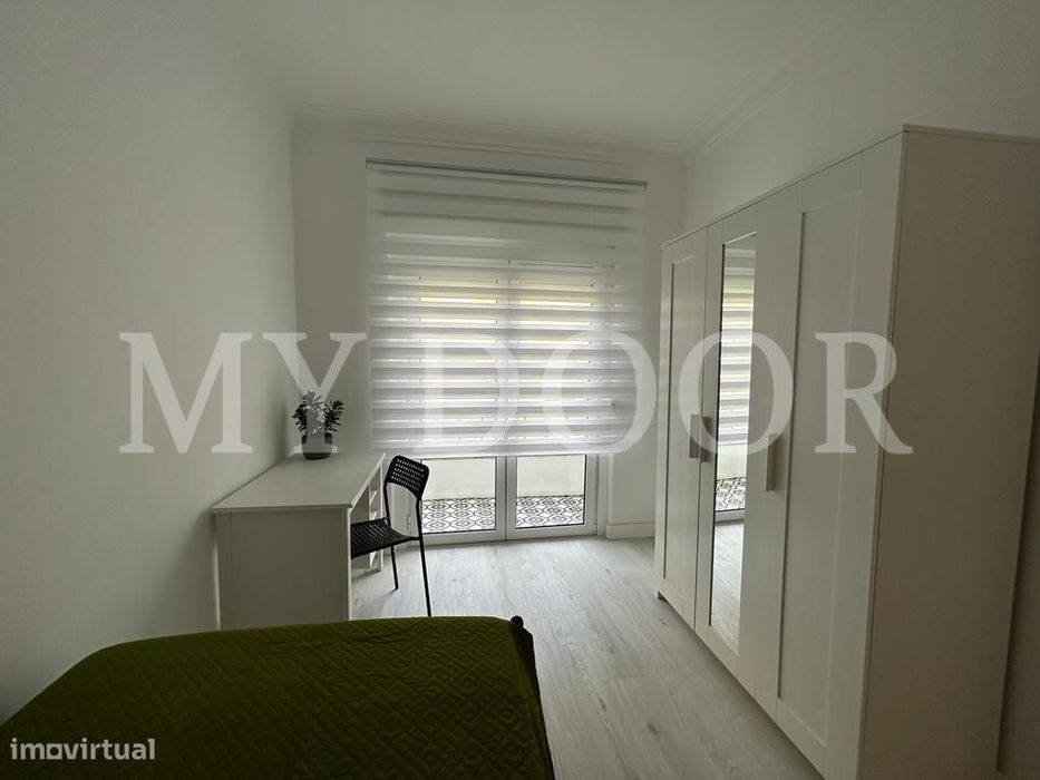QUARTO p/ Arrendar - Moscavide - c/ acesso a VARANDA - junto à Univ...