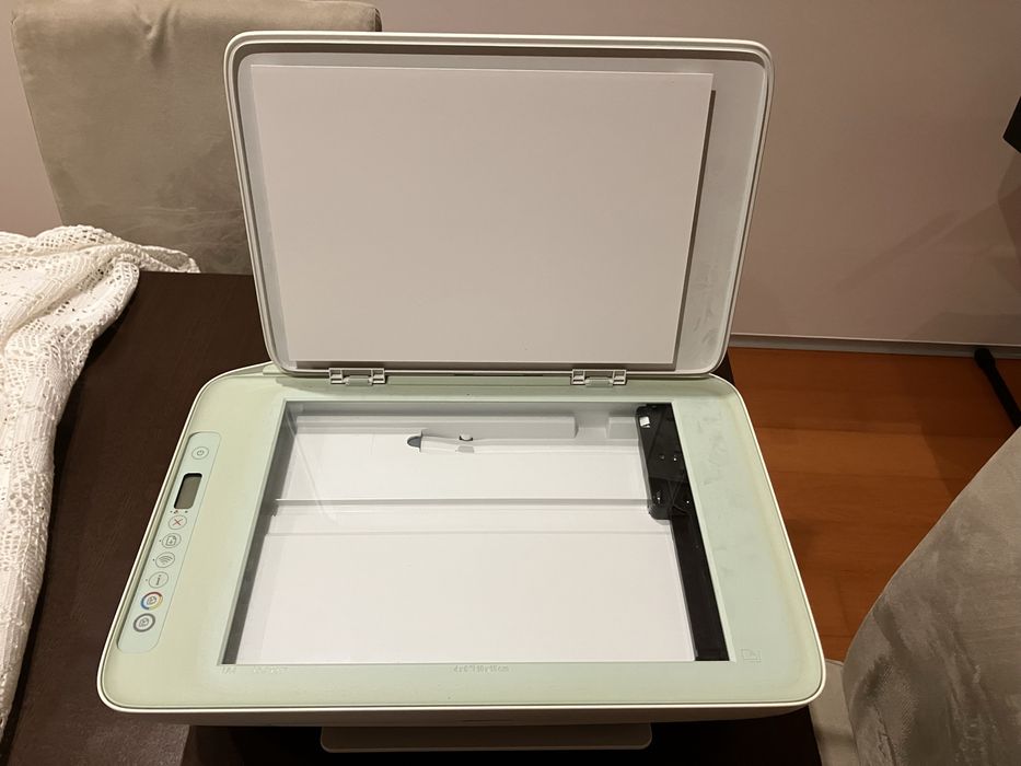 HP Deskjet 2700 usada e em bom estado