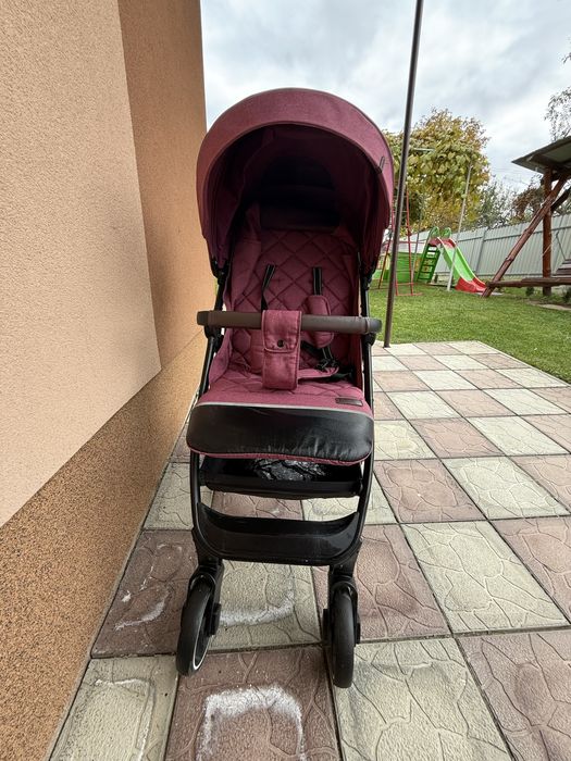 Прогулянковий візок carello
