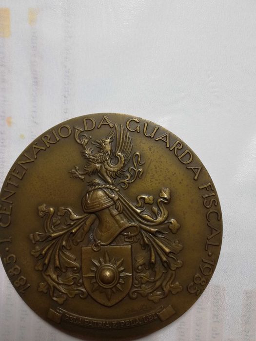 Medalha I centenário da guarda fiscal