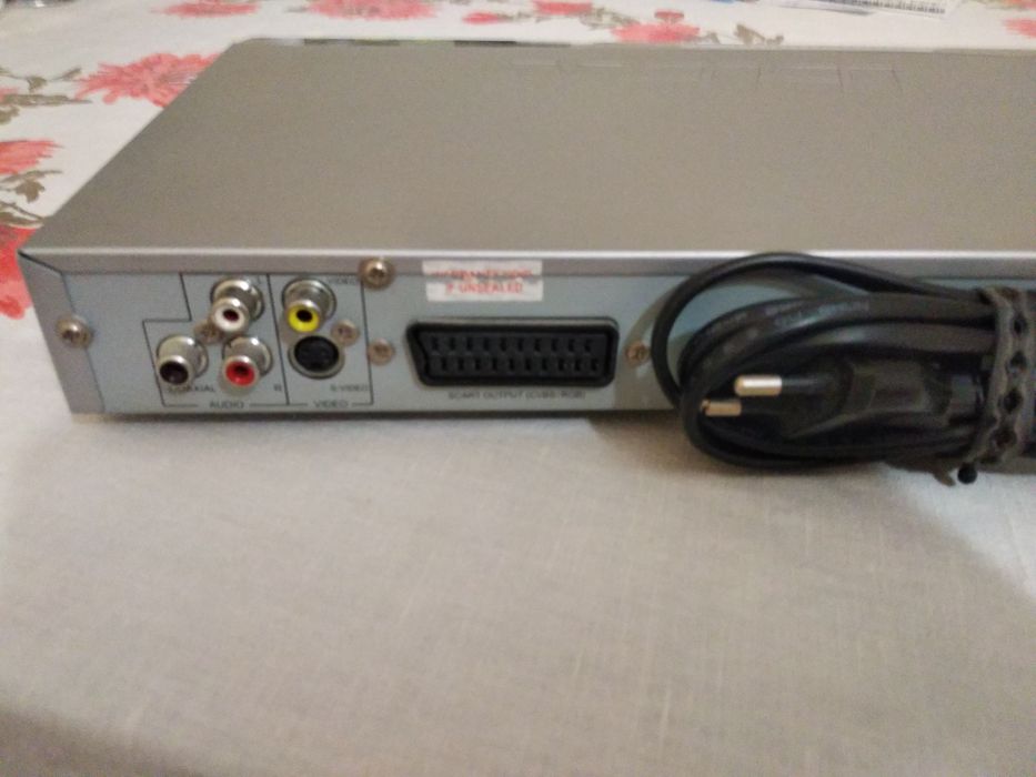 Продам DVD плеер BBK с караоке б/у рабочий.