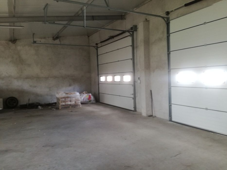 OD RĘKI  Brama przemysłowa segmentowa 3x3m ANTRACYT bez drzwi i okien