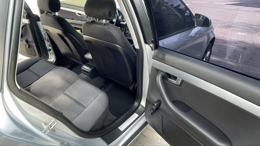 Продам AUDI  A4 B7