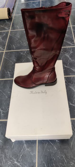 Чоботи жіночі шкіряні