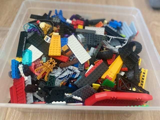 LEGO продается  целый бокс