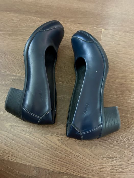 Ціна огонь! Шкіряні туфлі Suave (Made in Portugal) на стійкому підборі, р.37