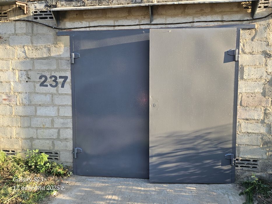 Продам гараж Песочин Мобиль