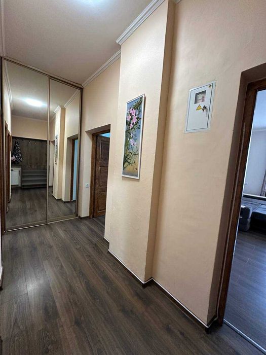 2 кімнатна квартира на Театральній Площі в центрі Ужгорода