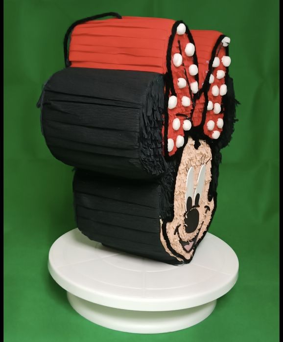 Piñata Minnie artesanal – ideal para aniversário infantil