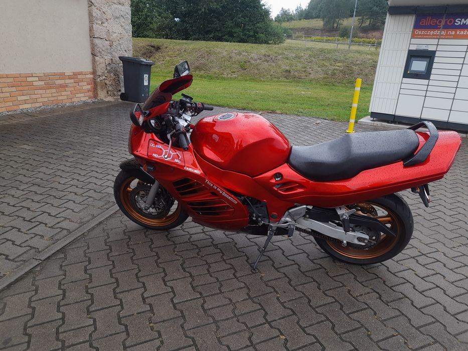 Suzuk RF900R 1996rok zadbany doinwestowany