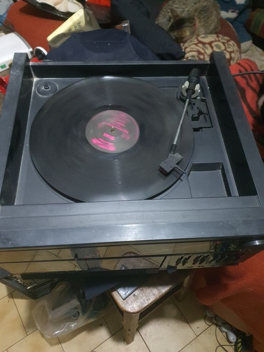 Gira disposição grundig crânio e caseeste a funcionar vendo ou troco