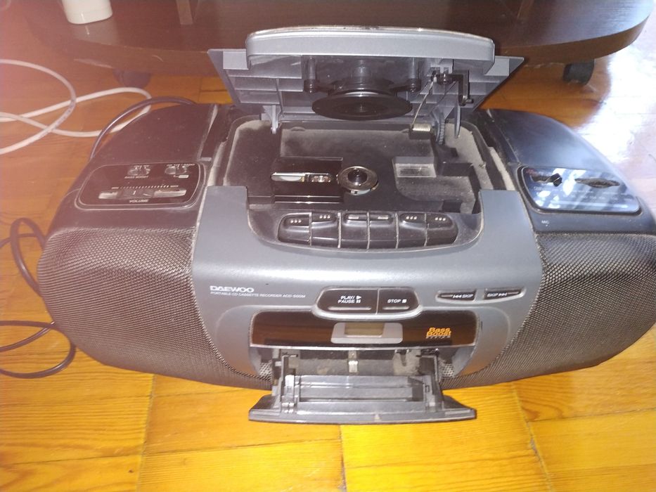 Музичний центр