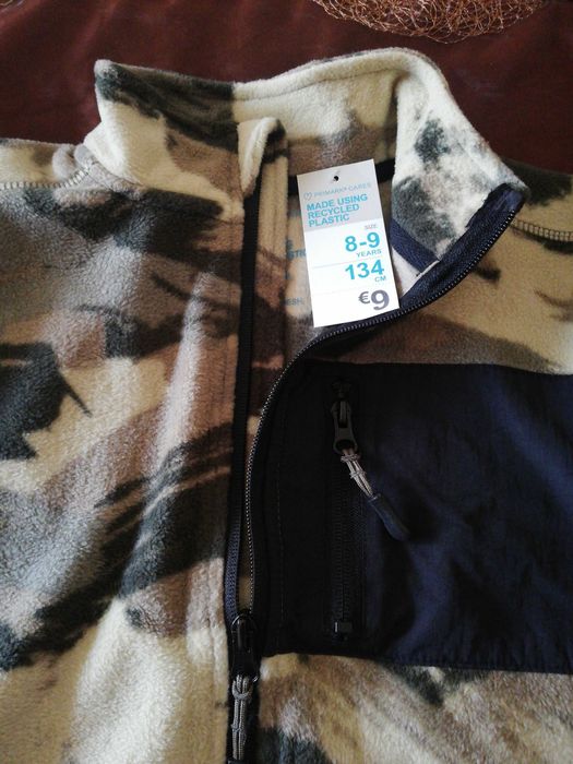 Casaco tipo camuflado novo
