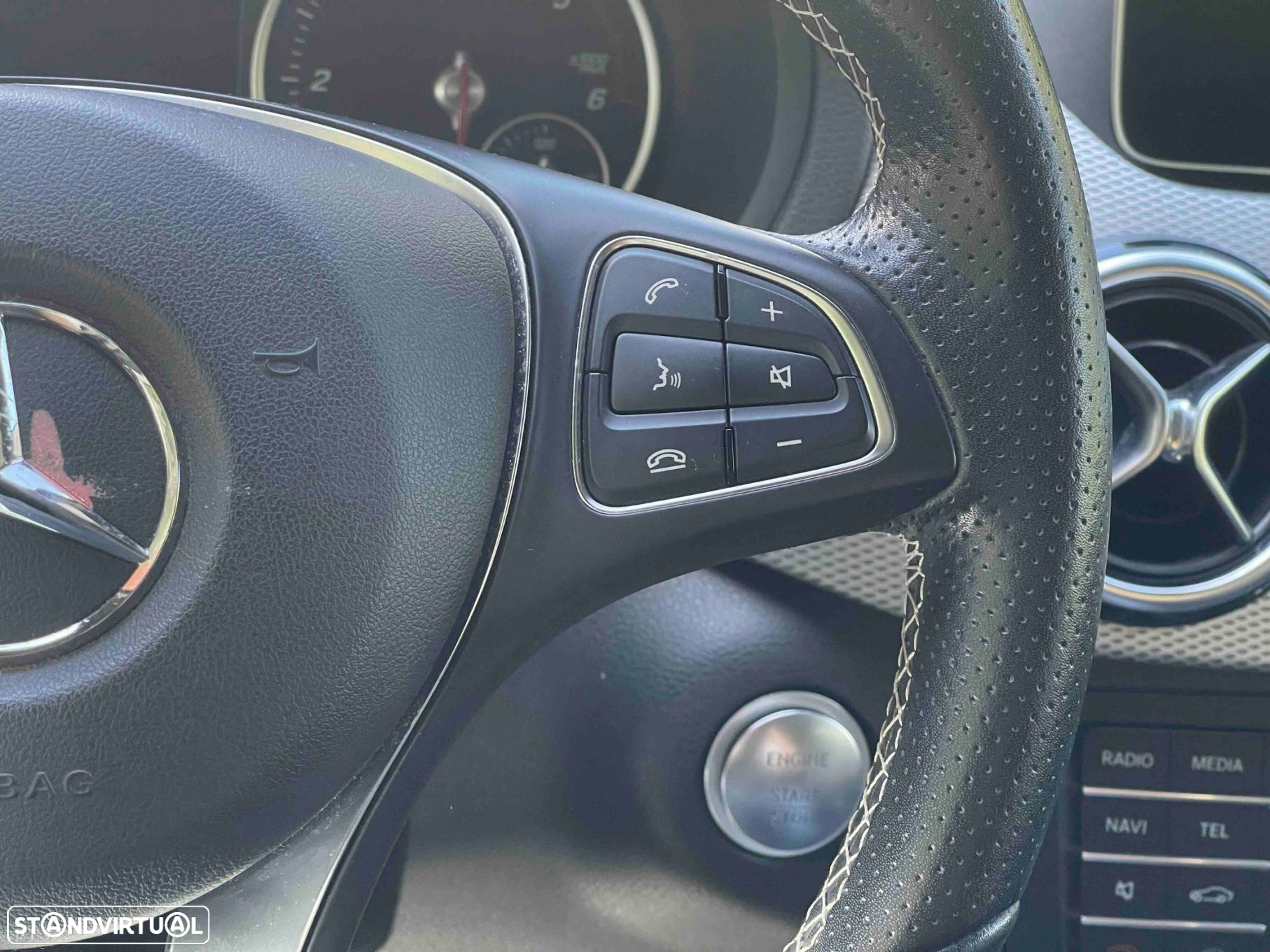 Mercedes-Benz B 180 d Urban - 36