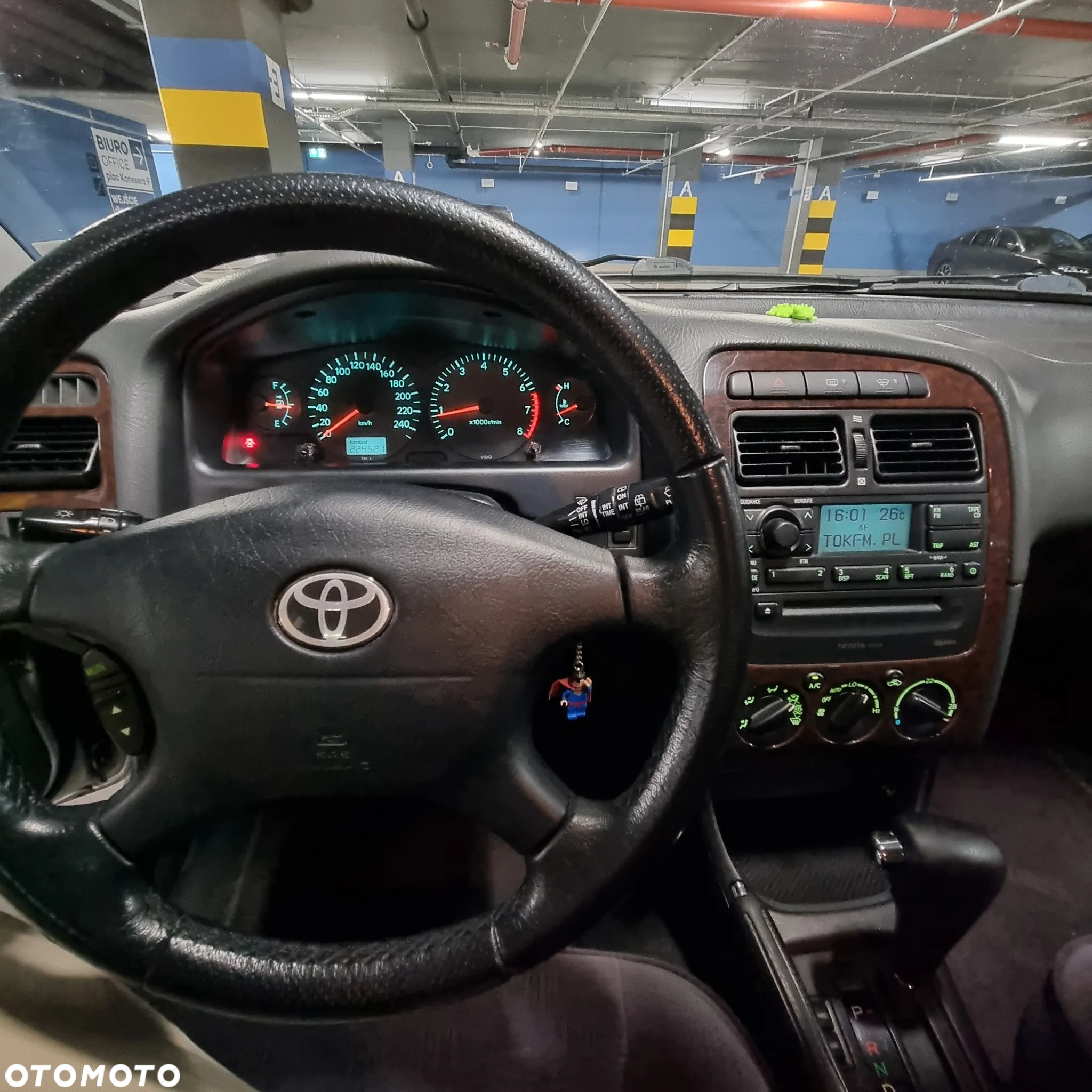 Toyota Avensis 2.0 VVT-i Sol - 9
