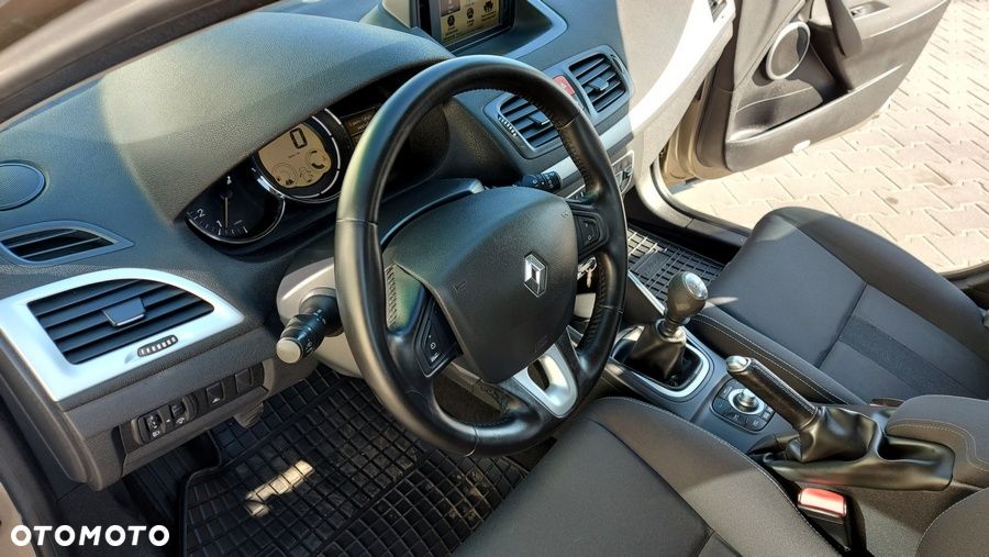 Renault Megane dCi 130 FAP Dynamique - 13