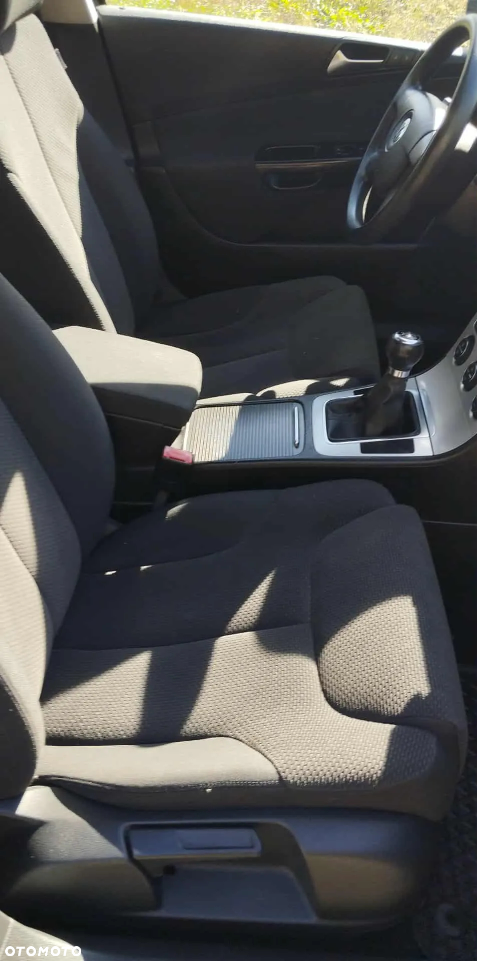 Volkswagen Passat - 19