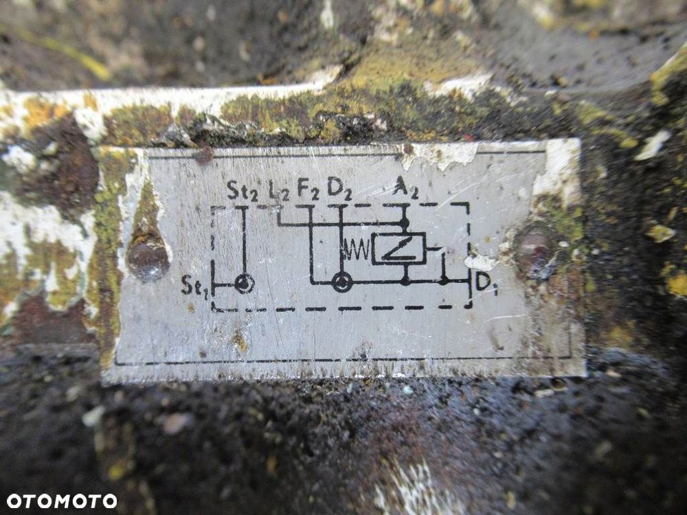 ROZDZIELACZ HYDRAULICZNY - 234.00 PLN - IFA ADK 70 - 5