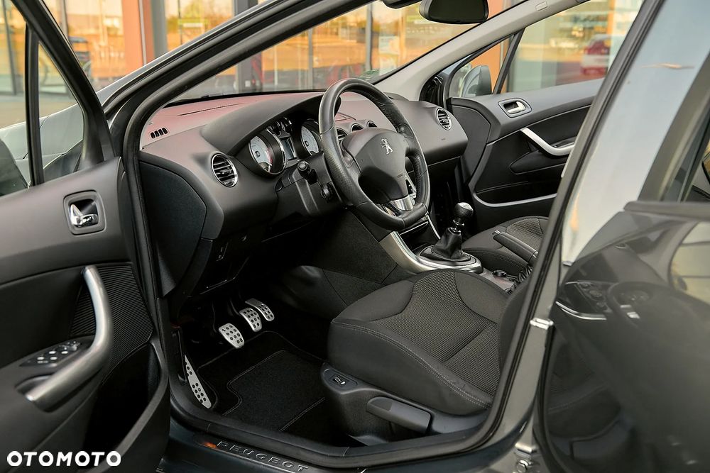 Peugeot 308 HDi FAP 150 Business Line Niveau 2 - 27