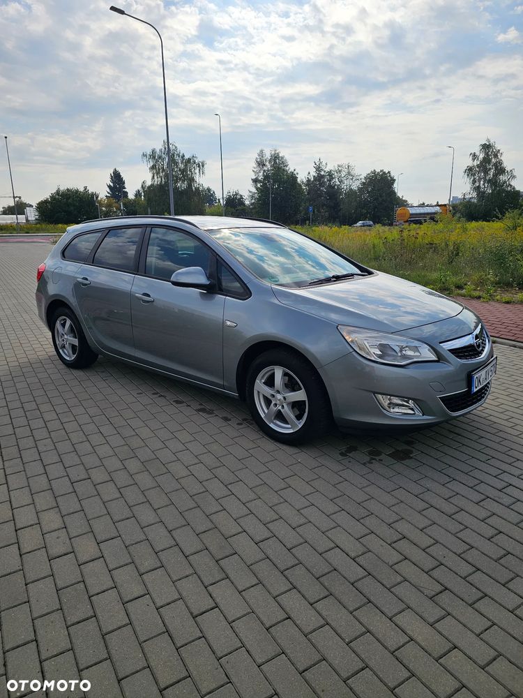Opel Astra 1.4 Turbo - 10