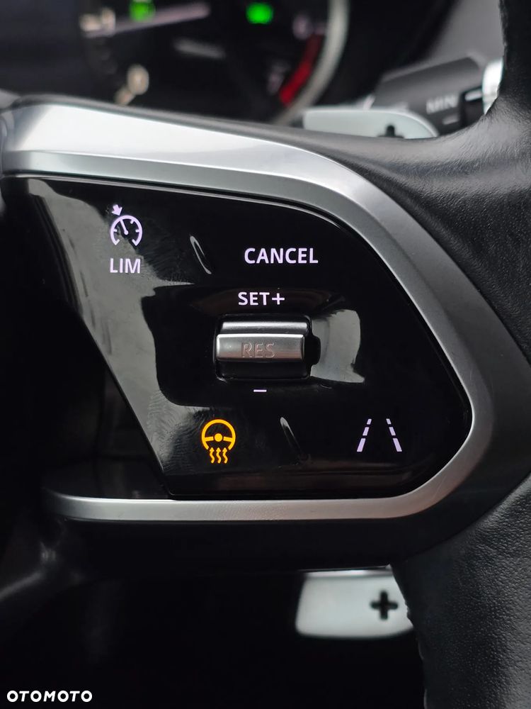 Jaguar E-Pace P160 R-Dynamic S - 31