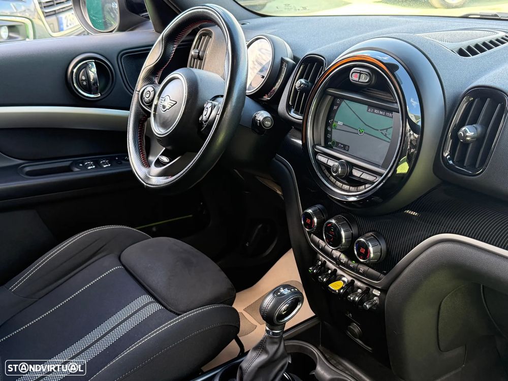 MINI Countryman Cooper SE ALL4 Auto - 39
