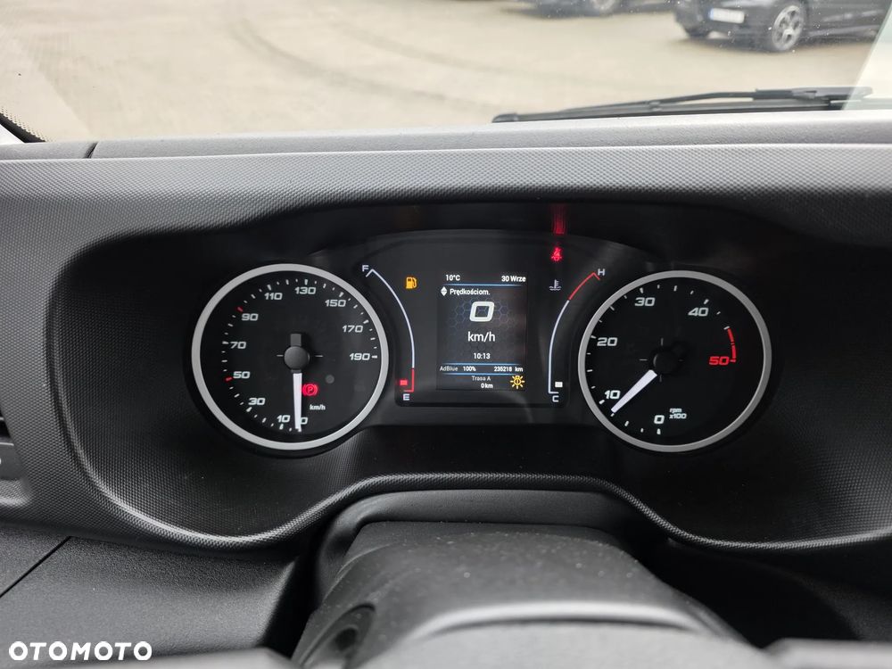 Iveco 35S18 Międzynarodówka Podnoszony Dach  Silnik 3L 180K 10EP - 7