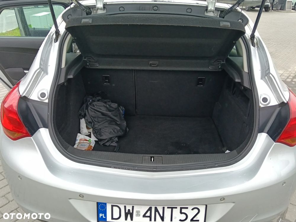 Opel Astra 1.6 - 10