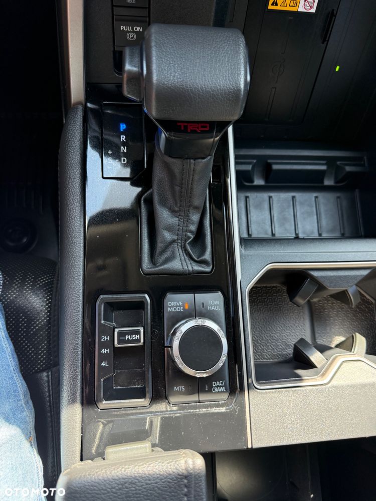 Toyota Tundra - 22