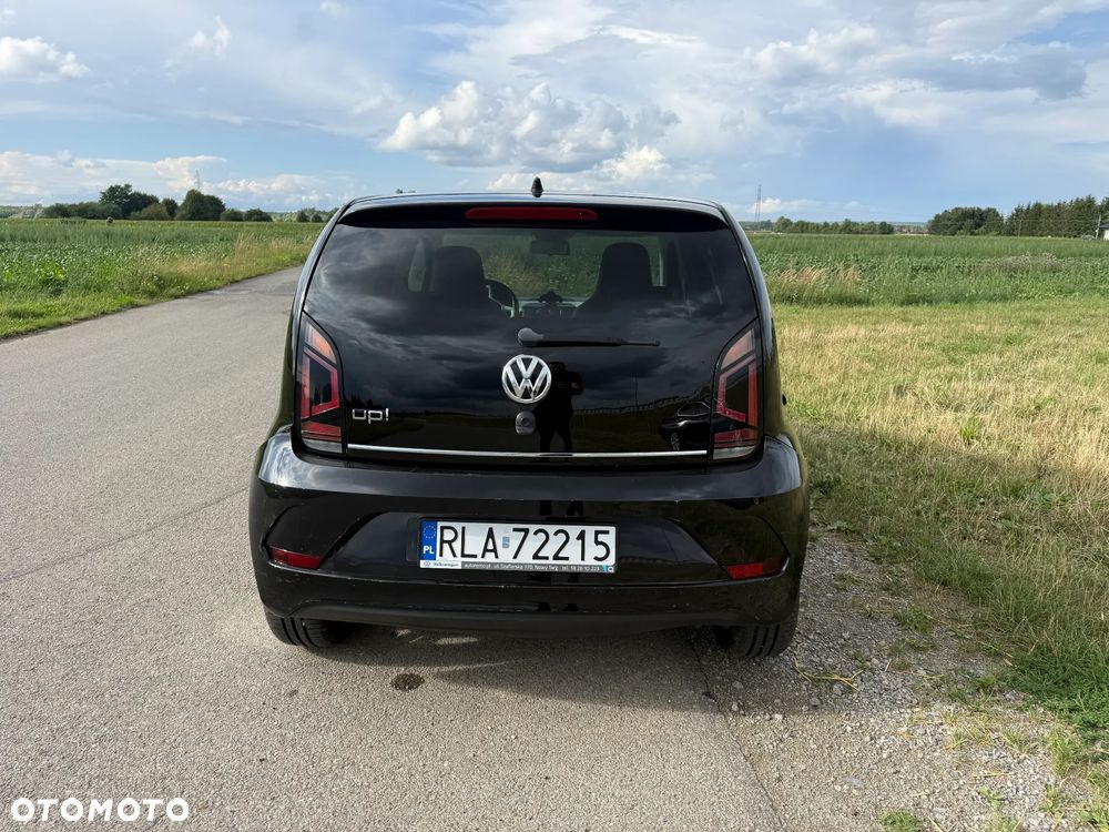 Volkswagen up! 1.0 Beats - 6