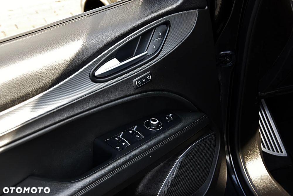 Alfa Romeo Stelvio 2.0 Turbo Veloce Q4 - 35