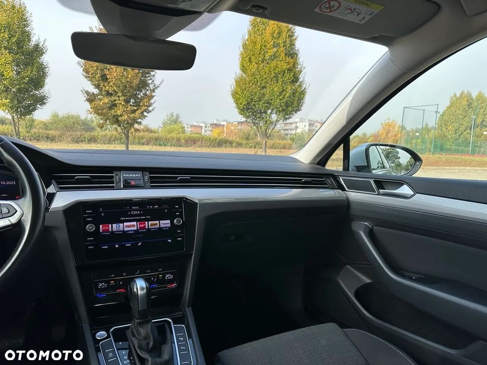 Volkswagen Passat 2.0 TSI Business DSG - 19