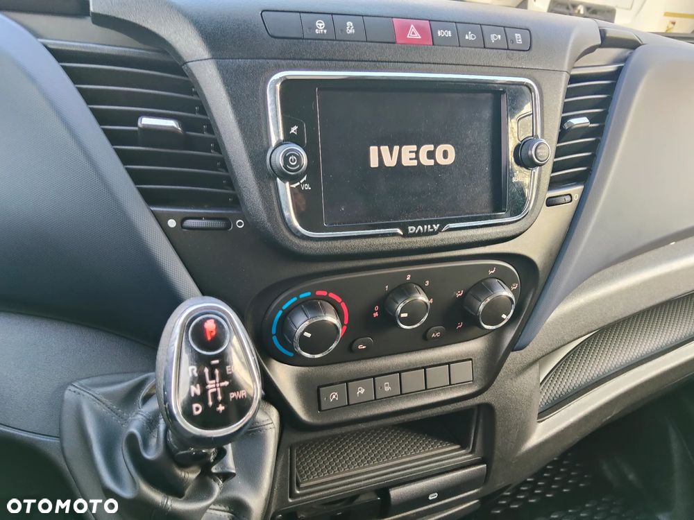 Iveco Daily 35C14 - 17