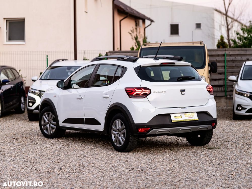 Dacia Sandero Stepway TCe 90 MT6 Essential - 8
