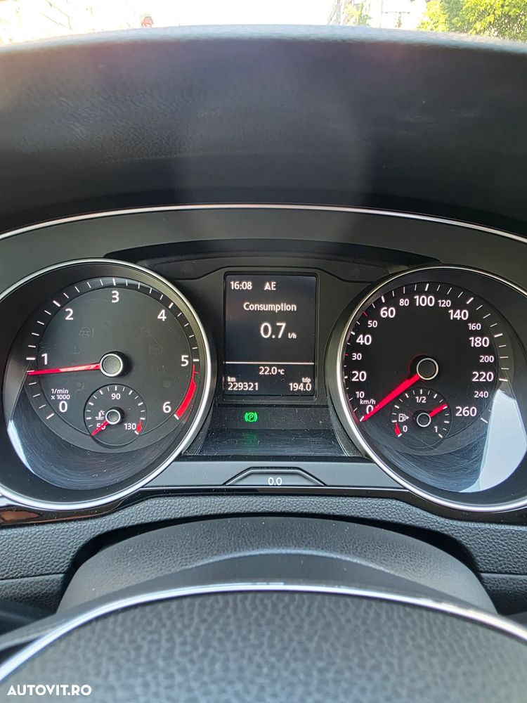 Volkswagen Passat 1.6 TDI (BlueMotion Technology) Comfortline - 8