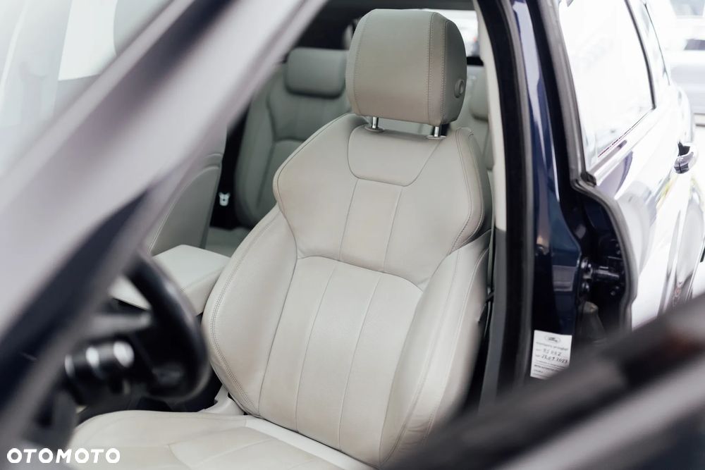 Land Rover Range Rover Evoque - 21