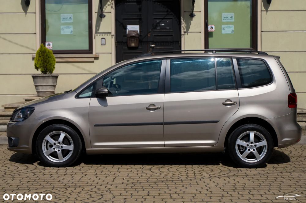 Volkswagen Touran 1.6 TDI DPF BlueMotion Technology Trendline - 9