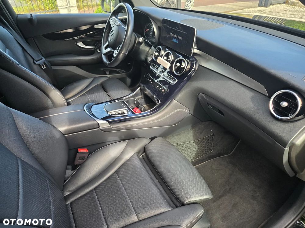 Mercedes-Benz GLC 300 4-Matic - 8