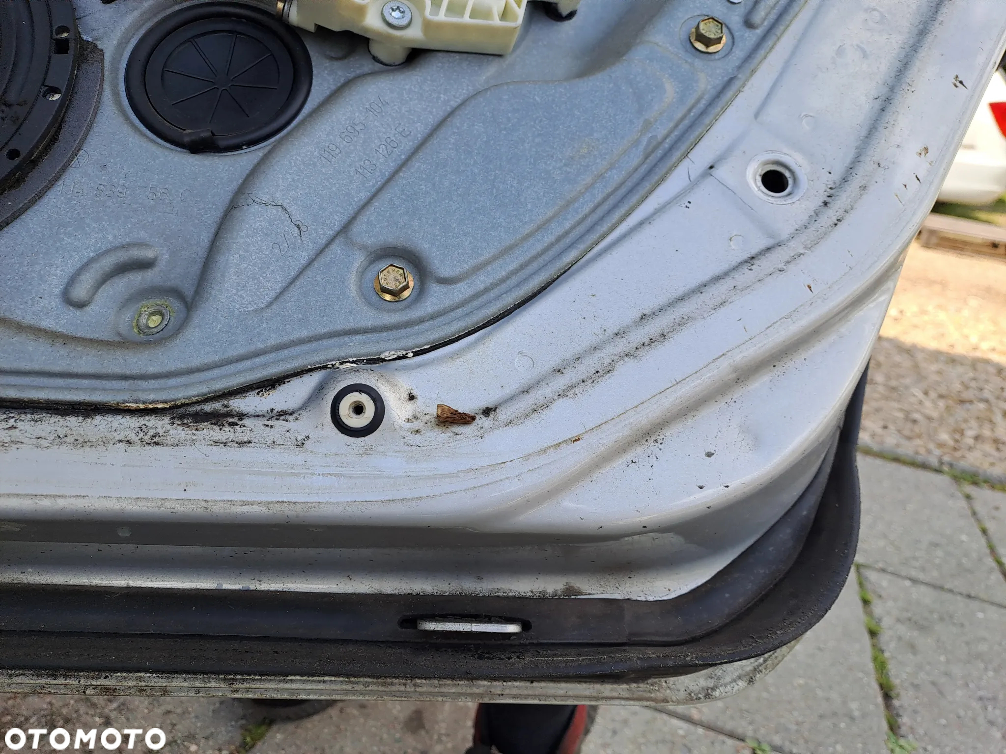 Volkswagen Golf IV 5D drzwi kompletne klapa kod lakieru LB7Z i inne - 21
