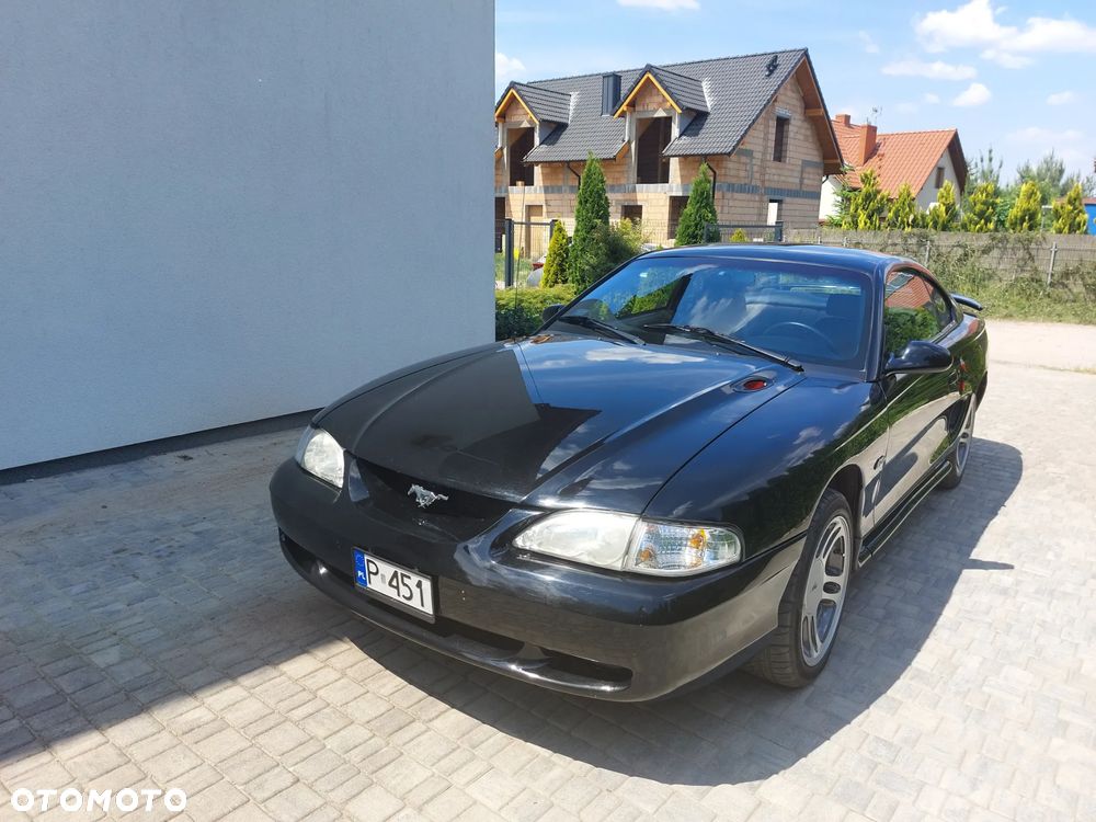 Ford Mustang - 1
