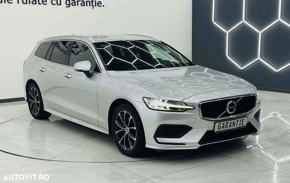 Volvo V60 D4 Momentum Pro - 2