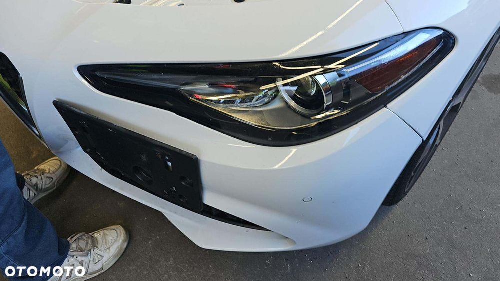 Alfa Romeo Giulia 2.0 Turbo TI Q4 - 14