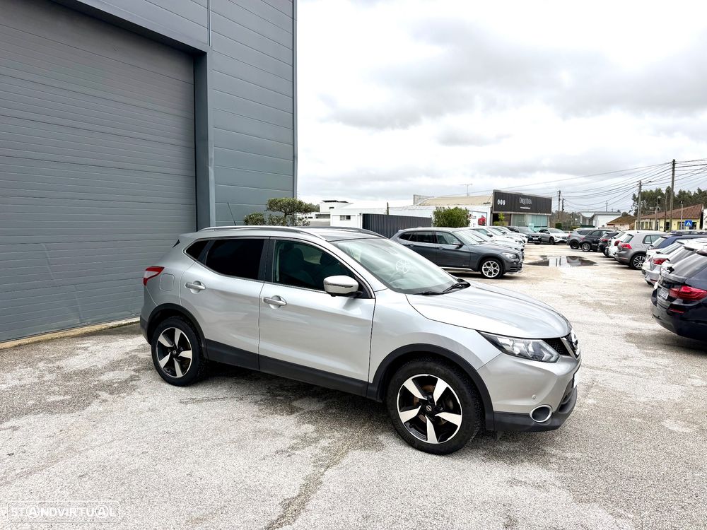 Nissan Qashqai 1.5 dCi N-Connecta 18 RS+PS - 2