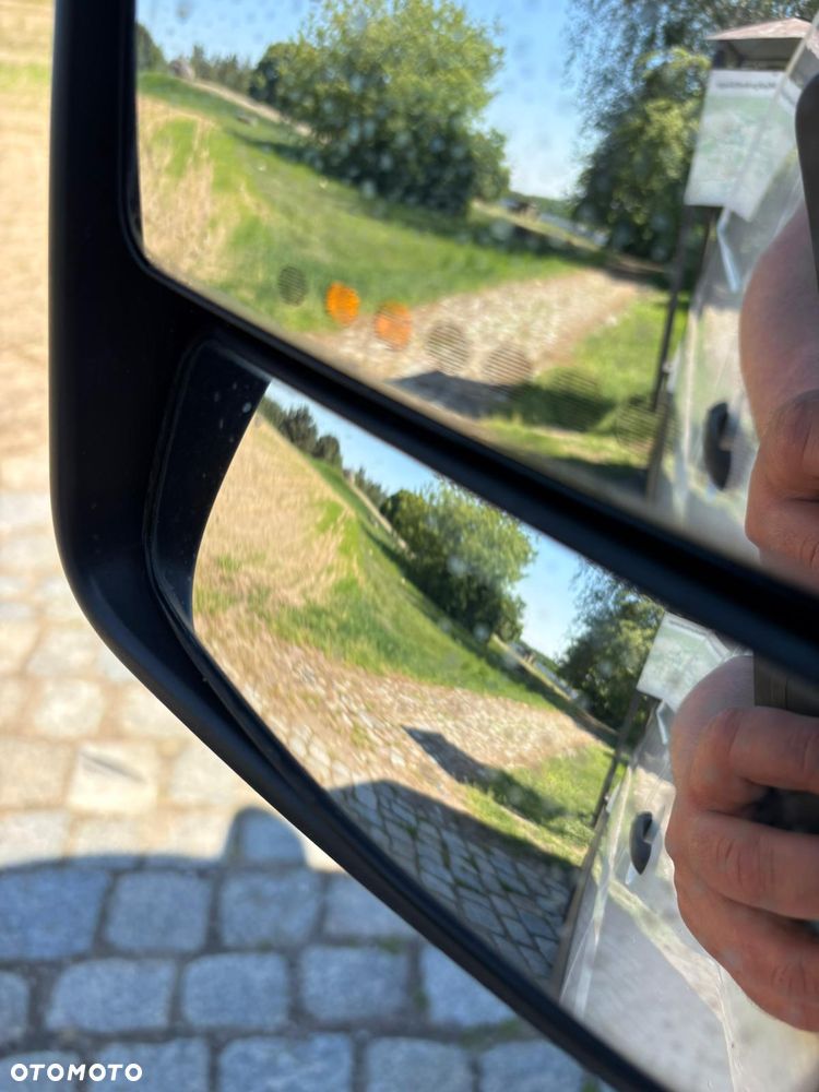 Volkswagen CRAFTER - 9